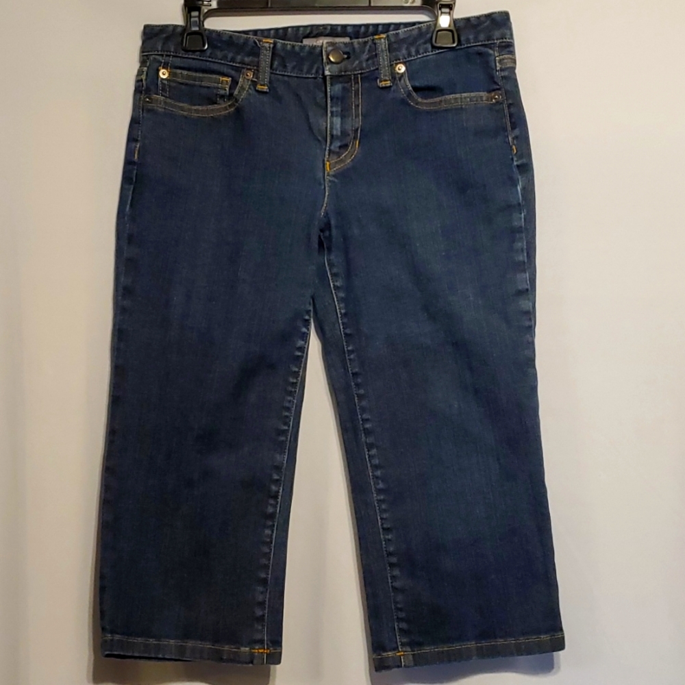 ☆HP☆  NWOT Ann Taylor Jean Denim Capri size 6